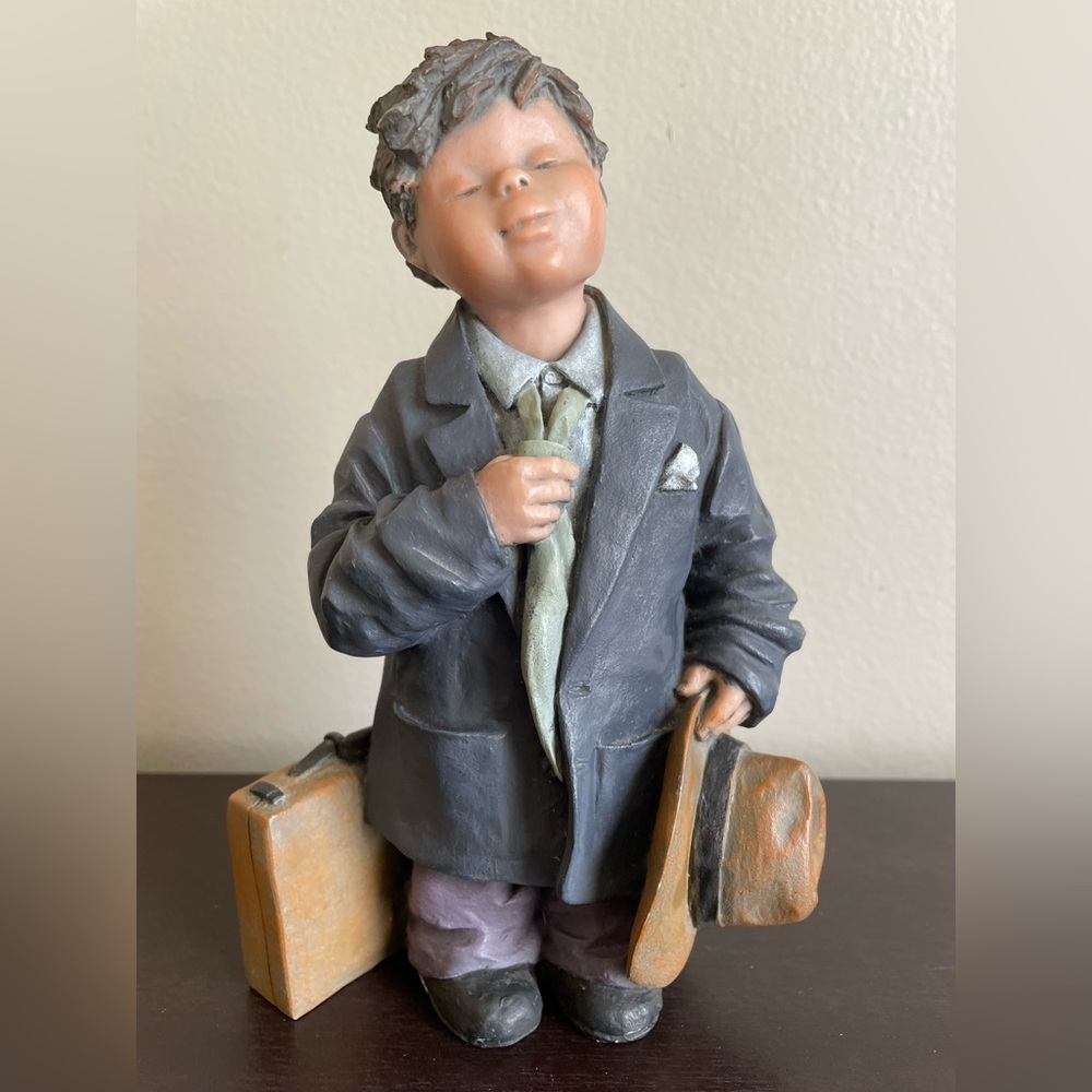Elisa Montserrat Ribes Figurine Limited Series 4119/5000 Sweet Moments Boy.